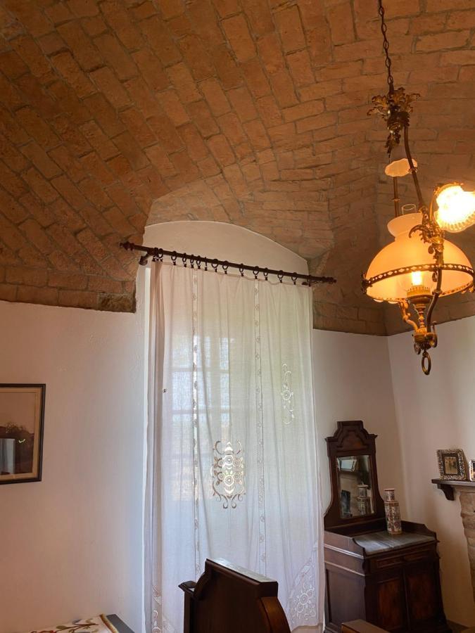 Hostal Torre Colombaia Salsomaggiore Terme Exterior foto